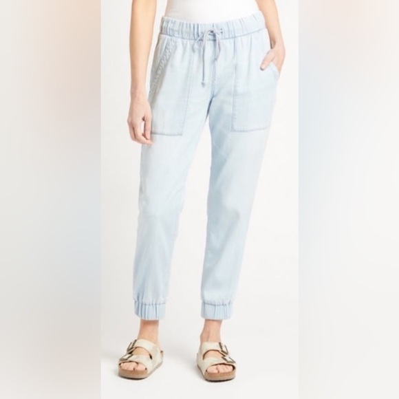 Anthropologie Pants - Anthropologie x Cloth and Stone Chambray Blue Joggers
